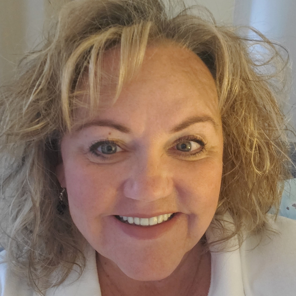 Meet your Posher, Mischelle